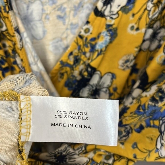 Dolcevida  mustard yellow floral romper Large - Picture 10 of 16